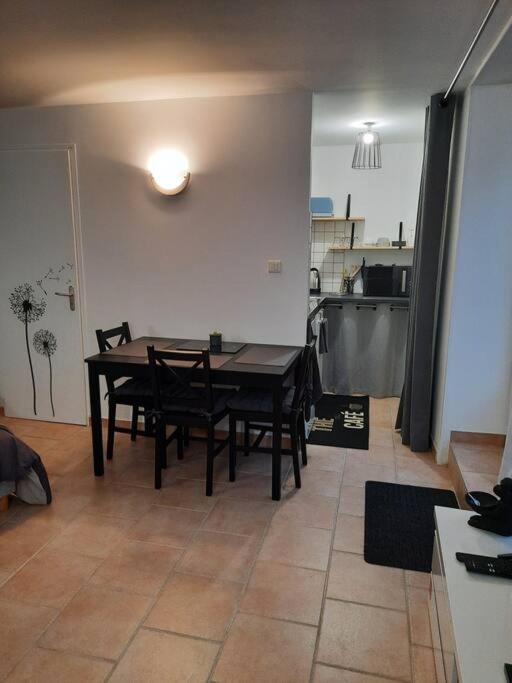 Le Petit Cocon Appartement Cerizay Buitenkant foto